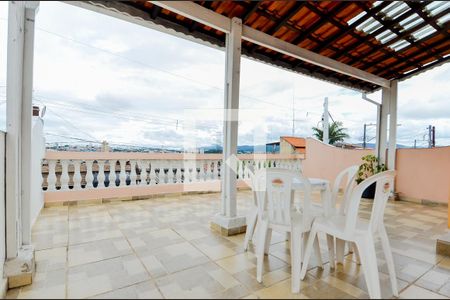 Casa à venda com 275m², 3 quartos e 3 vagasVaranda da Suíte 1