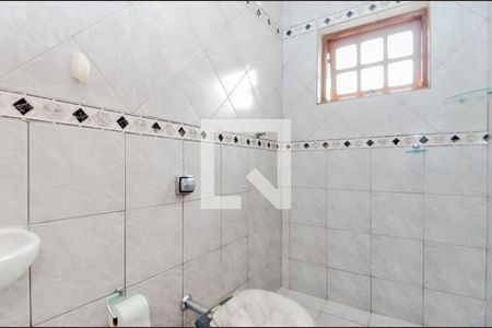 Casa à venda com 275m², 3 quartos e 3 vagasBanheiro da Suíte 3