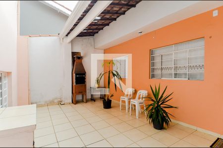 Casa à venda com 275m², 3 quartos e 3 vagasEdícula 