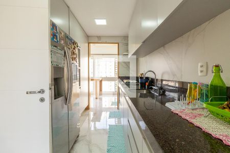 Apartamento à venda com 141m², 3 quartos e 2 vagas Apartamento à venda com 141m², 3 quartos e 2 vagasCozinha