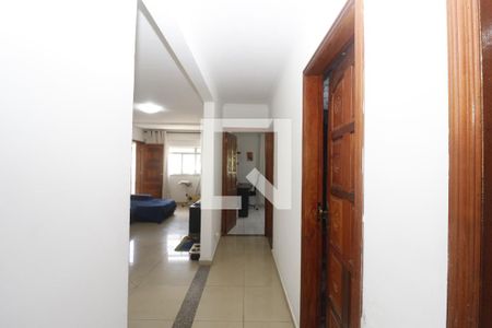 Casa à venda com 250m², 2 quartos e 5 vagasCorredor