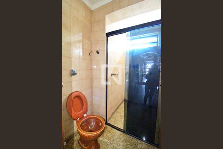 Casa à venda com 220m², 2 quartos e 1 vagaBanheiro