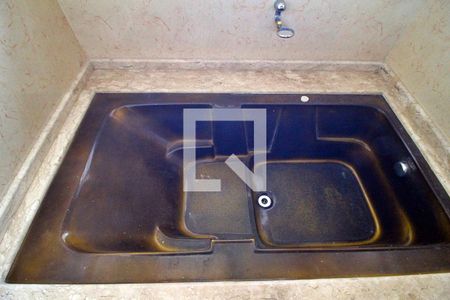 Casa à venda com 220m², 2 quartos e 1 vagaBanheiro da Suíte 1