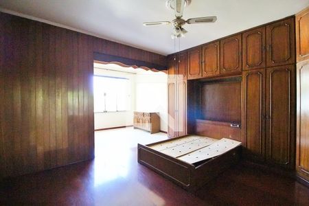 Casa à venda com 220m², 2 quartos e 1 vagaSuíte 2