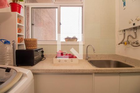 Apartamento à venda com 76m², 3 quartos e 1 vaga Apartamento à venda com 76m², 3 quartos e 1 vagaCozinha e Área de Serviço