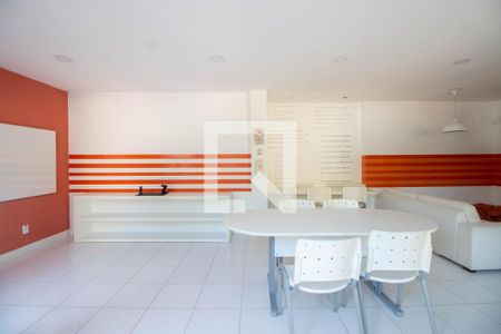 Apartamento à venda com 76m², 3 quartos e 1 vaga Apartamento à venda com 76m², 3 quartos e 1 vagaSala de Estudos