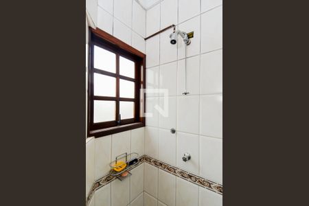 Casa à venda com 100m², 3 quartos e 2 vagasBanheiro Social