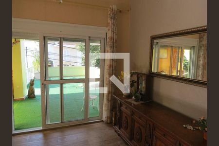 Casa à venda com 3 quartos, 473m² em Cidade Vargas, São Paulo