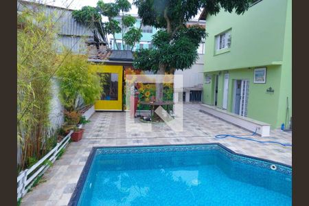 Casa à venda com 473m², 3 quartos e 7 vagas