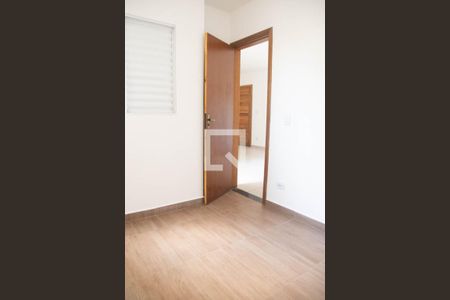 Quarto 2 de apartamento para alugar com 2 quartos, 46m² em Vila Medeiros, São Paulo