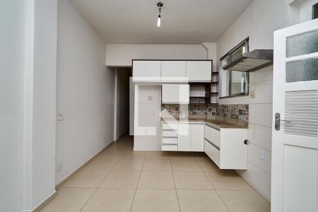 Apartamento à venda com 110m², 2 quartos e 1 vagaCozinha