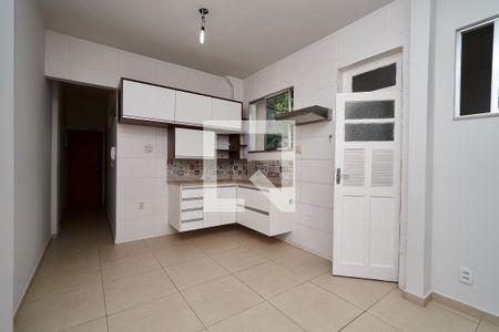 Apartamento à venda com 110m², 2 quartos e 1 vagaCozinha