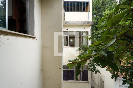 Apartamento à venda com 110m², 2 quartos e 1 vagaÁrea de Serviço Vista