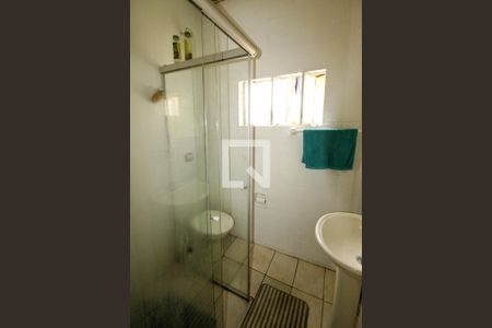 Casa à venda com 202m², 2 quartos e 2 vagasBanheiro 1