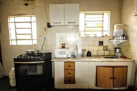 Casa à venda com 202m², 2 quartos e 2 vagasCozinha