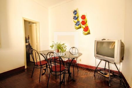 Casa à venda com 202m², 2 quartos e 2 vagasSala 1