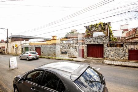Casa à venda com 202m², 2 quartos e 2 vagasFachada
