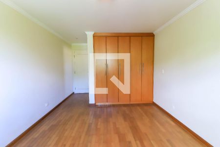 Casa à venda com 350m², 4 quartos e 7 vagas Casa à venda com 350m², 4 quartos e 7 vagasSuíte 1