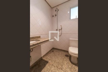 Casa à venda com 350m², 4 quartos e 7 vagas Casa à venda com 350m², 4 quartos e 7 vagasBanheiro da Suíte 3