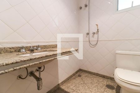Casa à venda com 350m², 4 quartos e 7 vagas Casa à venda com 350m², 4 quartos e 7 vagasBanheiro da Suíte 3