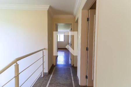 Casa à venda com 350m², 4 quartos e 7 vagas Casa à venda com 350m², 4 quartos e 7 vagasCorredor