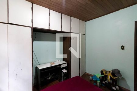 Quarto 1 de casa à venda com 3 quartos, 240m² em Carlos Prates, Belo Horizonte