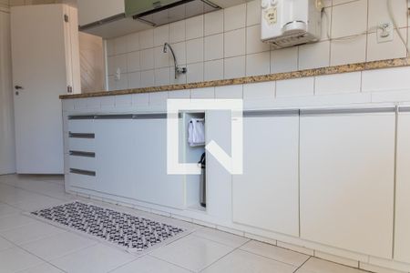 Apartamento à venda com 232m², 3 quartos e 2 vagas Apartamento à venda com 232m², 3 quartos e 2 vagasCozinha