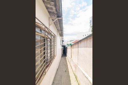 Casa à venda com 231m², 3 quartos e 2 vagas Casa à venda com 231m², 3 quartos e 2 vagasCorredor