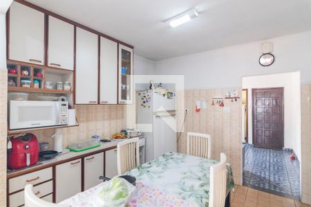 Casa à venda com 231m², 3 quartos e 2 vagas Casa à venda com 231m², 3 quartos e 2 vagasCopa