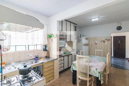 Casa à venda com 231m², 3 quartos e 2 vagas Casa à venda com 231m², 3 quartos e 2 vagasCozinha