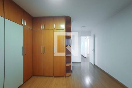 Apartamento à venda com 125m², 3 quartos e 2 vagas Apartamento à venda com 125m², 3 quartos e 2 vagasSuíte