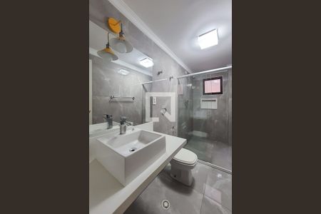 Apartamento à venda com 125m², 3 quartos e 2 vagas Apartamento à venda com 125m², 3 quartos e 2 vagasBanheiro da Suíte