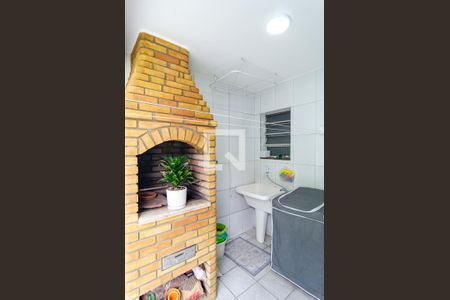 Casa à venda com 150m², 2 quartos e 2 vagas Casa à venda com 150m², 2 quartos e 2 vagasChurrasqueira