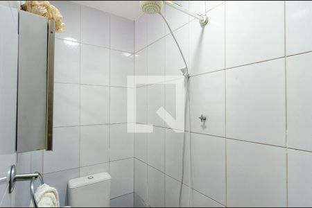 Casa à venda com 150m², 2 quartos e 2 vagas Casa à venda com 150m², 2 quartos e 2 vagasBanheiro de Serviço
