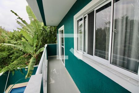 Casa à venda com 340m², 4 quartos e 3 vagas Casa à venda com 340m², 4 quartos e 3 vagasVaranda da Suite