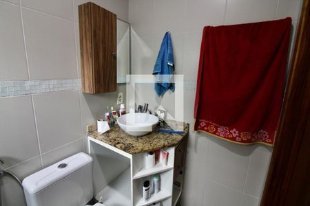 Casa à venda com 340m², 4 quartos e 3 vagas Casa à venda com 340m², 4 quartos e 3 vagasBanheiro da Suíte 2