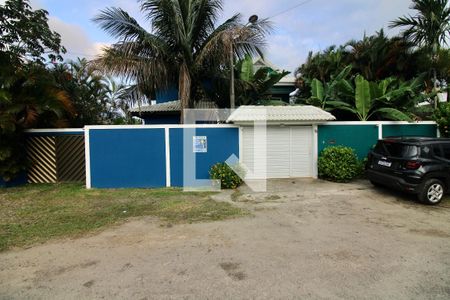 Casa à venda com 340m², 4 quartos e 3 vagas Casa à venda com 340m², 4 quartos e 3 vagasFachada