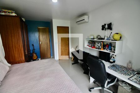 Casa à venda com 340m², 4 quartos e 3 vagas Casa à venda com 340m², 4 quartos e 3 vagasSuíte 2