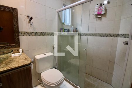 Casa à venda com 340m², 4 quartos e 3 vagas Casa à venda com 340m², 4 quartos e 3 vagasBanheiro Social