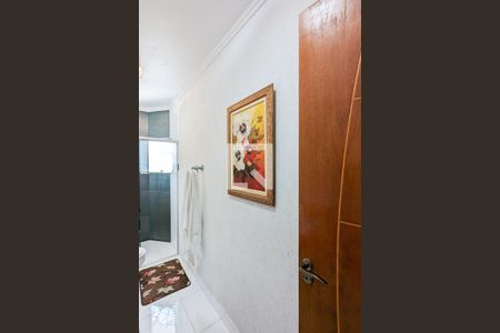 Casa à venda com 319m², 5 quartos e 3 vagasBanheiro da suíte 1