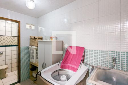 Casa à venda com 319m², 5 quartos e 3 vagasÁrea de serviço