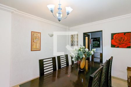 Casa à venda com 319m², 5 quartos e 3 vagasSala 3