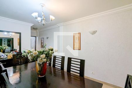 Casa à venda com 319m², 5 quartos e 3 vagasSala 3