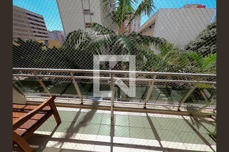 vista sala de apartamento para alugar com 4 quartos, 170m² em Santo Antônio, São Caetano do Sul