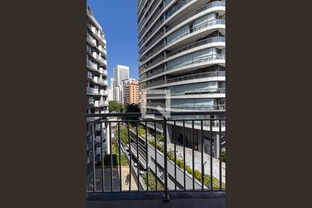 Varanda de kitnet/studio para alugar com 1 quarto, 30m² em Vila Nova Conceição, São Paulo