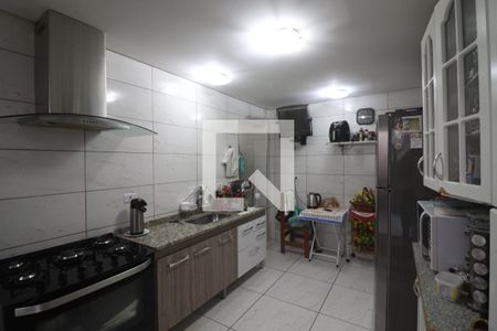Casa à venda com 220m², 5 quartos e 3 vagasCozinha 