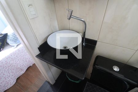 Casa à venda com 177m², 3 quartos e 4 vagasBanheiro Suíte 2