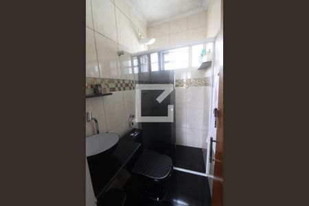 Casa à venda com 177m², 3 quartos e 4 vagasBanheiro Suíte 2