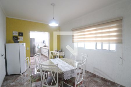 Casa à venda com 177m², 3 quartos e 4 vagasCopa