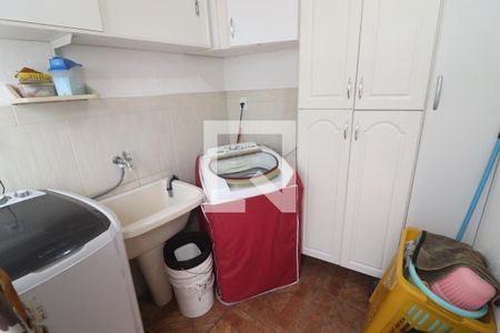 Casa à venda com 177m², 3 quartos e 4 vagasÁrea de Serviço